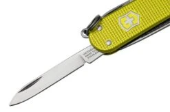 Victorinox Classic SD Alox Limited Edition 2023, 0.6221.L23 Electric Yellow, Swiss Pocket Knife -Knife Sale Shop VT0 6221 L23 03 victorinox