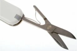 Victorinox Classic SD, White -Knife Sale Shop VT0 6223 7 03 victorinox classic sd wit vt0 6223 7 d3