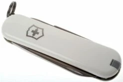 Victorinox Classic SD, White -Knife Sale Shop VT0 6223 7 04 victorinox classic sd wit vt0 6223 7 d4